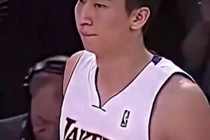 孙悦：在国内受伤打石膏三个月，在湖人受伤，让我第二天接着练