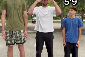 身高2米36的巨人第一视角 看2米06和1米75的有多矮？