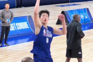 杨瀚森联合试训时的投篮和运球！感觉比以前轻盈了