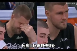 未知疾病？灾难般的季后赛表现，波尔津吉斯的未来在何方呢？