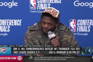 分区决赛期间是否有和锡伯杜联系？兰德尔：我不会告诉你的