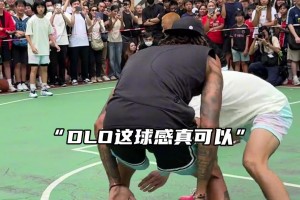 拉塞尔中国行被壮小伙对抗打急了，越战越勇，随后中场三分收比赛