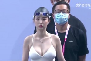 哇！企鹅女主播郭小仙儿也如此深藏不漏？