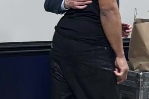 杨毅：詹姆斯采访架子最大 约2点3点半才来！威少最没架子~