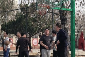 人送外号朝阳约基奇！这是不是周杰伦眼中的自己？