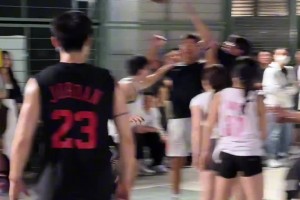 徐家汇野球场，这些女生的防守强度还挺大