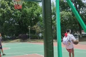 野球场这样的，在你们那边叫什么？