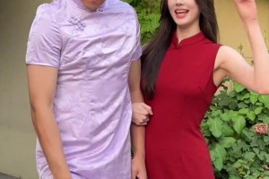 哦豁！孟雅芳带着男友杨政同穿旗袍祝各位高考学子旗开得胜