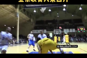 大杀四方！14年的库里真飘逸灵动啊！这技术真无可挑剔啊！