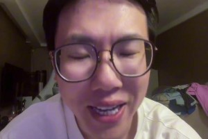 孔祥宇：恭喜火箭3年3900万续约亚当斯 这合同签的还不错的