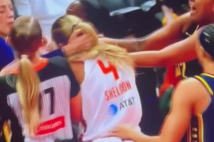 打架还得看女篮，男篮那叫什么事儿