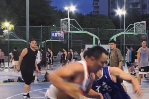 出手之前：这不凯里欧文吗 出手之后：马里昂？