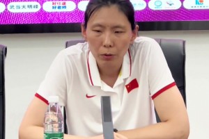 U19助理教练陈楠谈到张子宇大概率缺席U19时表示球队目标不会变