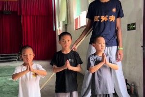 少林寺师父晒视频：少林童子功震惊了文班亚马！