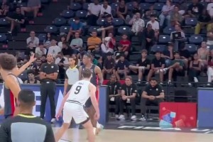 26年状元热门AJ Dybantsa，这隔扣也太轻松了吧