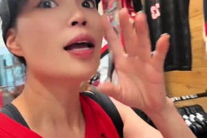 太火了！女网友：开拓者专卖店的机器都印冒烟了 都是杨瀚森16号球衣订单