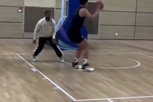 看不够啊！杨瀚森的低位脚步以后会成为大杀招吗？