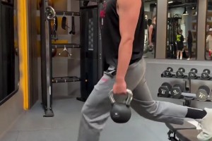 剑指总冠军！隔壁杜兰特在抡大锤 申京也没闲下来最近泡在健身房