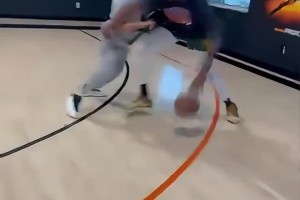 火箭射手群福音！杜兰特进行破包夹专项训练
