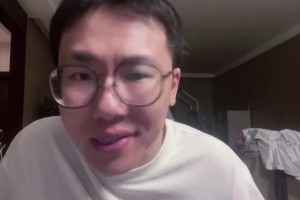 孔祥宇：美国之子马上要对阵天选之孙，票价比文班首秀时翻倍了