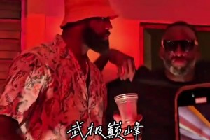嗨起来！詹姆斯和追梦-格林一块喝酒狂欢~