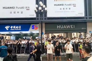 这就是联盟第一人的人气！约基奇抵达深圳参加活动，大批球迷高呼MVP！