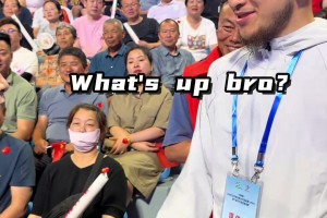 最后一个飞跃6人太牛了！陈登星在村BA秀各种飞身炸扣