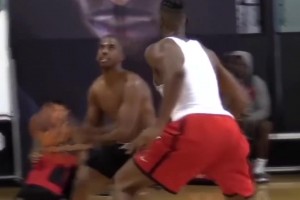 一觉醒来灯泡还在一队！巅峰保罗和哈登可都是单打教科书！