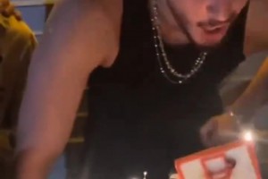 下赛季率火箭更进一步！申京度过自己的23岁生日