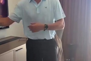 和女友一起打高尔夫！来看看马冬梅镜头下的克莱！真的开心了~