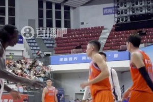 三分各种进！CBA新科状元杨曦皓同心杯热身赛首秀拿到18分