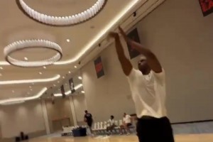 重回快船备战第21季！老保罗最新训练曝光：内突外投状态上佳