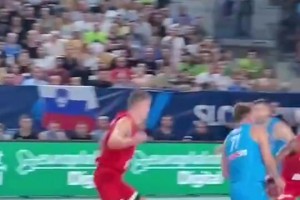 FIBA简直无敌！对手都知道东契奇要干嘛，但就是防不住！