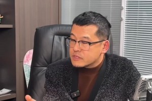 杨毅：小曾和翰森的方式完全不同 翰森走的是国内传统中锋的途径