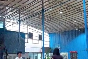 撩头发那一下，真的很有赤木晴子的感觉