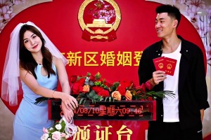 场上的高诗岩凶狠如贝弗利 场下对妻子十分痴情专一！