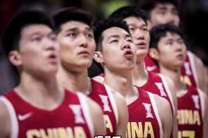 杨毅：他是亚洲杯冠军 咱是亚洲冠军！男篮太久没让人这么振奋了