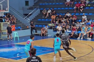 南苏丹天赋太恐怖！跟我扣幼儿园筐一个感觉