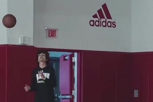 持续涨球！崔永熙最新球场康复训练，投篮愈发稳定！