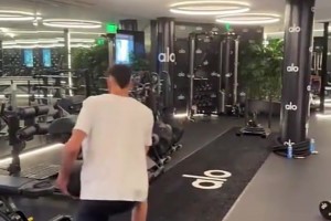 这腿是真细啊！依旧是切特训练的一天！