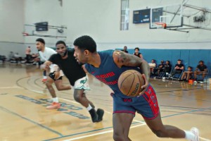 野球场的乔治确实丝滑啊！