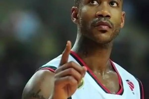 杨毅：当年不用给钱，马布里都乐意被中国归化，可惜错过机会了