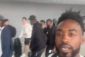 前CBA外援富兰克林抵达成都，自拍视频中还有一脸淡定的小卡