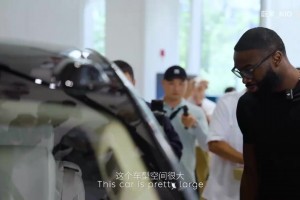 杰伦布朗此前抢先体验蔚来全新ES8：下个赛季我需要一辆这样的车
