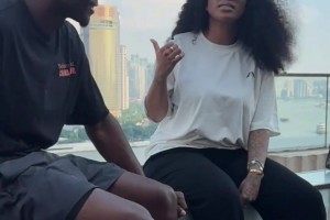 梦之队游泳一哥！爱德华兹：黄浦江很深吗？我可以游过去