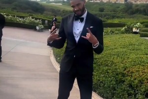 伴郎塔图姆依旧帅气~