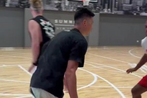 在热门球场训练！刚过完37岁生日的林书豪备战新赛季！