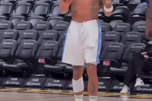 太厚实了！戈登这身材无论看多少次，都是很震撼啊！