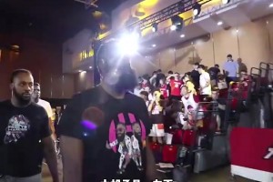 杨毅此前：哈登性格很接地气，他没有在赛场获得应该属于他的！