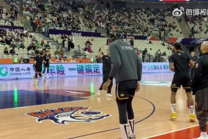 真要来了？此前张镇麟在上海男篮主场热身视频